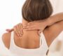 Alivia el dolor de espalda y cuello con este ejercicio de automasaje